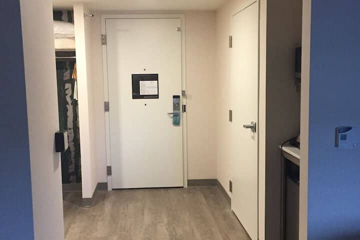 Room 7 of 34